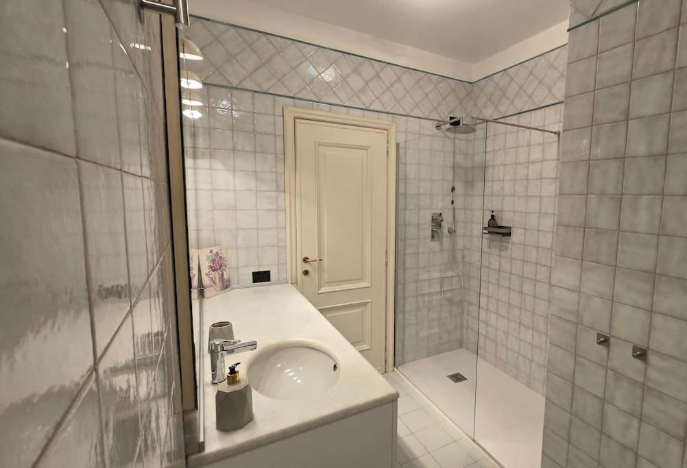 Tra Mare E Castello Apartment La Spezia Bagian luar foto